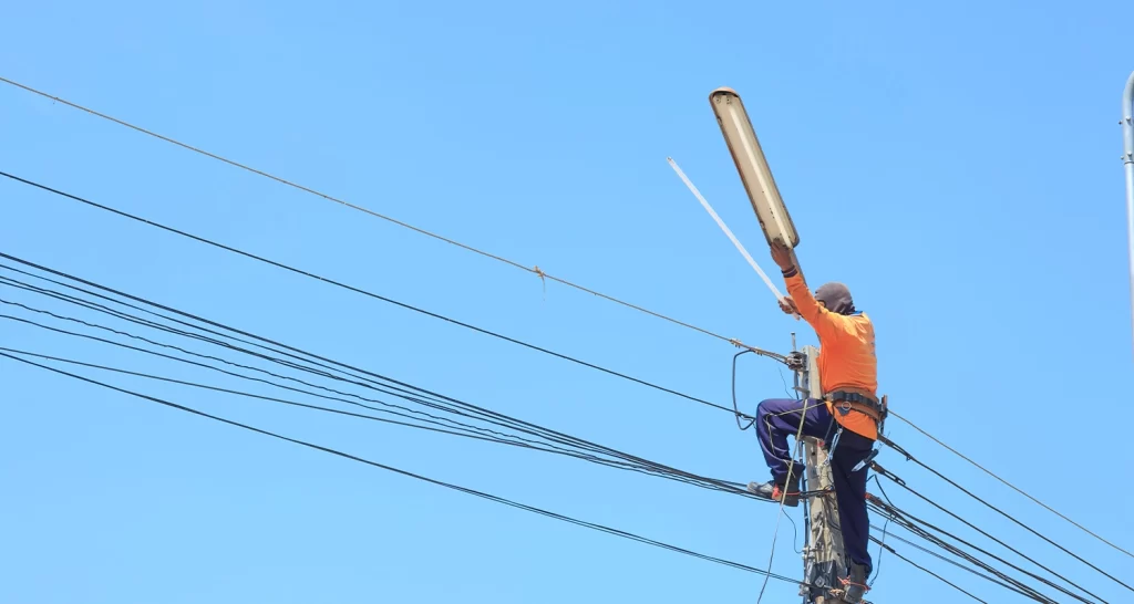 QLuz manutenção preventiva na iluminação pública